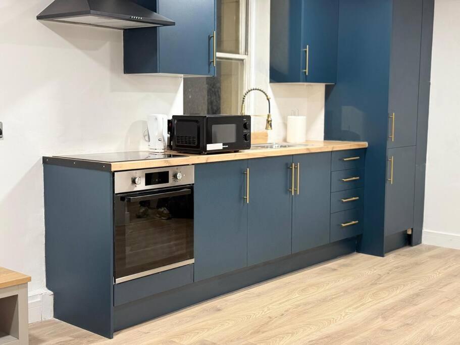 Modern 1 Bedroom - 5 Min Walk From Princess Street Eb1 Edimburgo Esterno foto